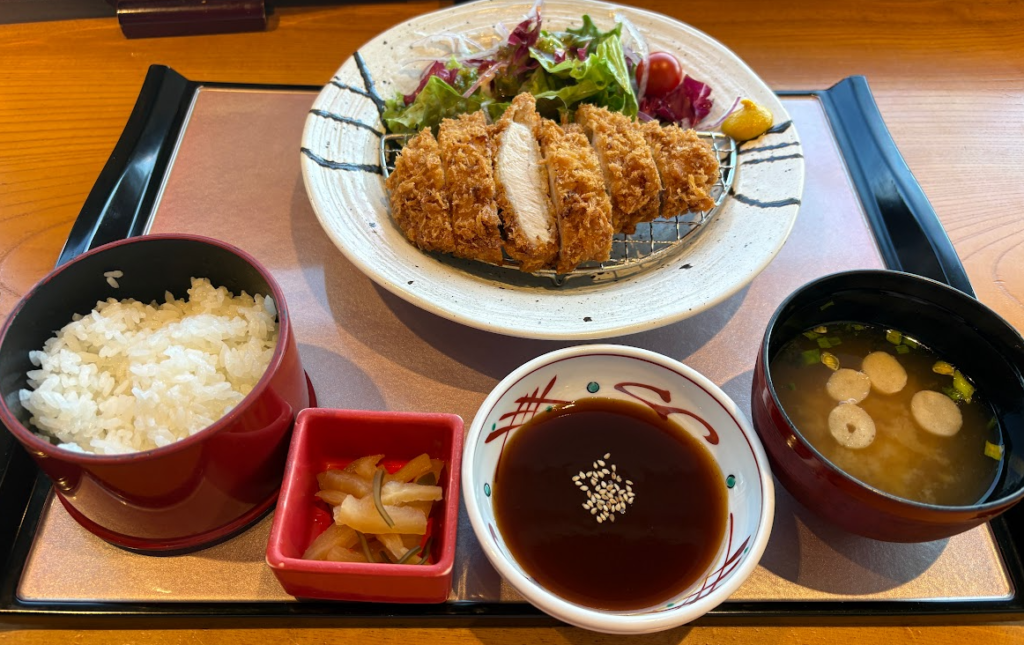 レストラン「よ志のやダイニング」のお食事